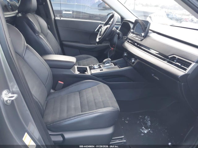2023 MITSUBISHI OUTLANDER JA4J3UA81PZ024220 Photo 4