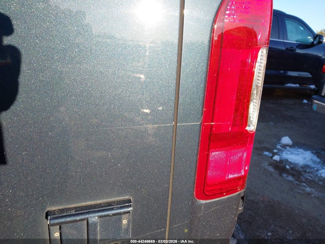 1N6AF0LY5JN807443 Nissan Nv Cargo Nv3500 Hd Sl V8