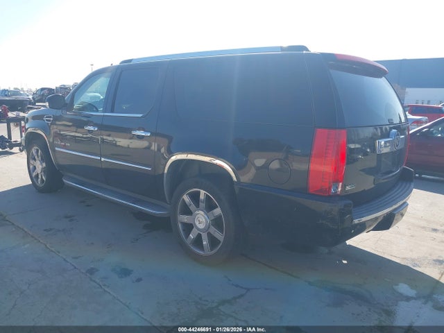2010 CADILLAC ESCALADE ESV 1GYUCHEFXAR178493 Photo 2