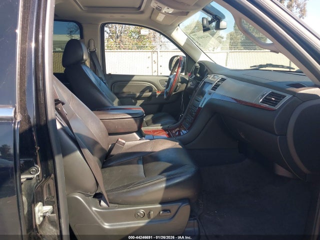 2010 CADILLAC ESCALADE ESV 1GYUCHEFXAR178493 Photo 4