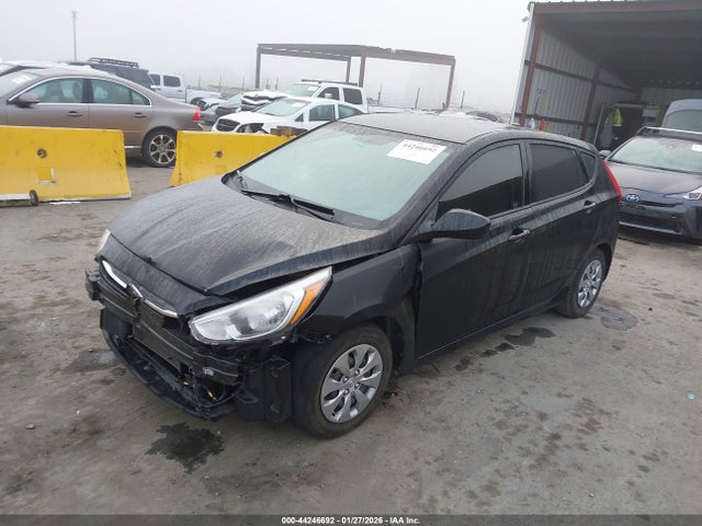 2017 HYUNDAI ACCENT KMHCT5AE5HU353393 Photo 1