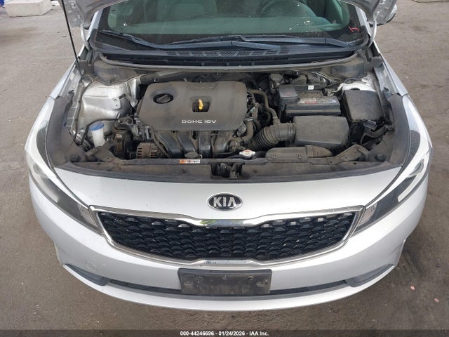 3KPFK4A78JE263448 KIA FORTE LX