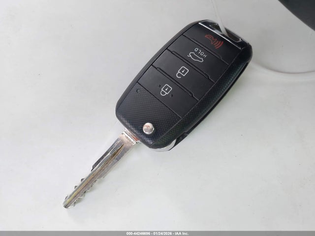 3KPFK4A78JE263448 KIA FORTE LX