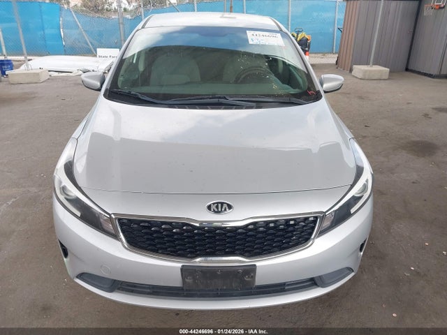 3KPFK4A78JE263448 KIA FORTE LX