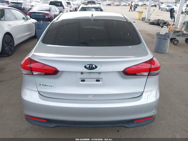 3KPFK4A78JE263448 KIA FORTE LX