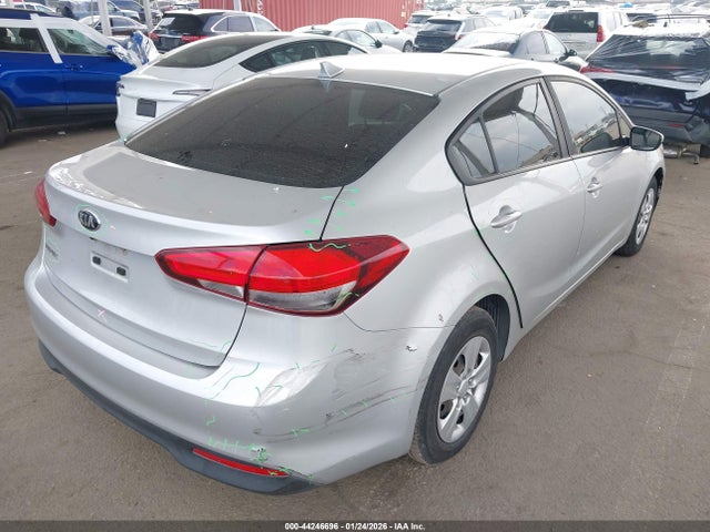 3KPFK4A78JE263448 KIA FORTE LX