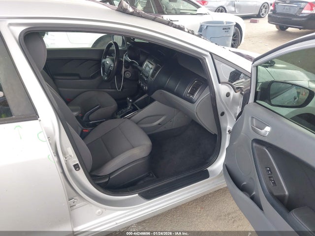 3KPFK4A78JE263448 KIA FORTE LX