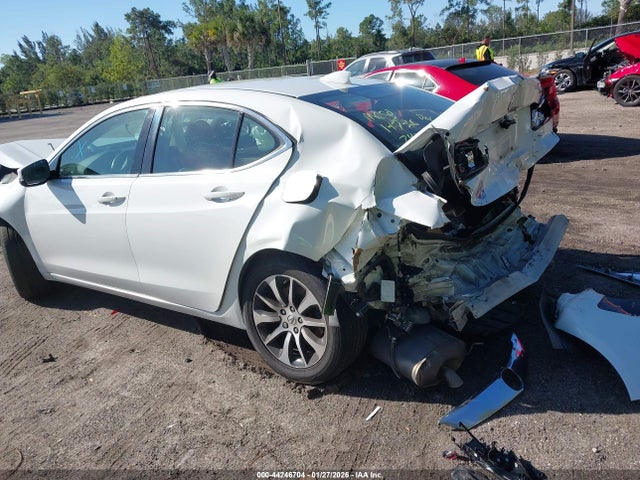 2015 ACURA TLX 19UUB1F56FA010198 Photo 2