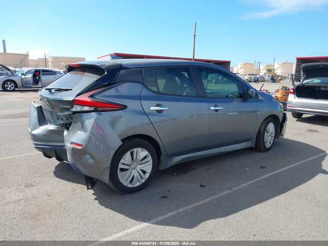 2022 NISSAN LEAF 1N4AZ1BV7NC561932 Photo 3