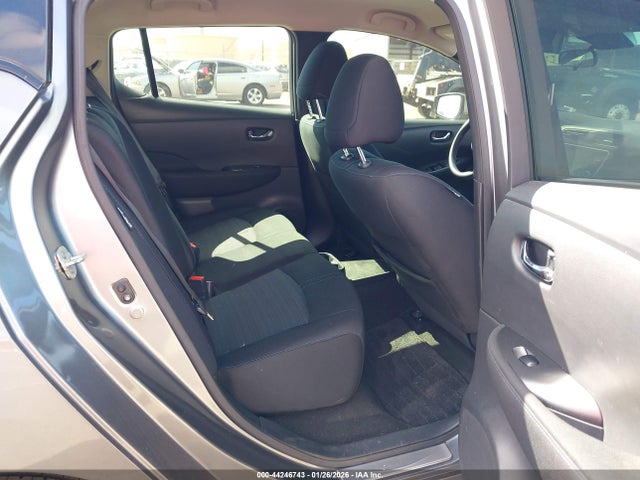 2022 NISSAN LEAF 1N4AZ1BV7NC561932 Photo 7