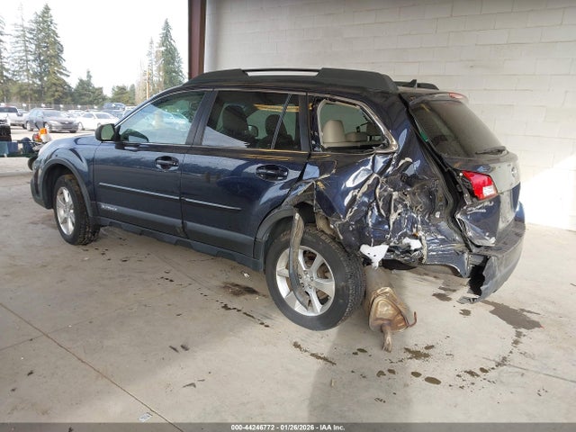 Subaru Outback 2.5i Limited 2014 4S4BRBLC4E3282435 Image 3