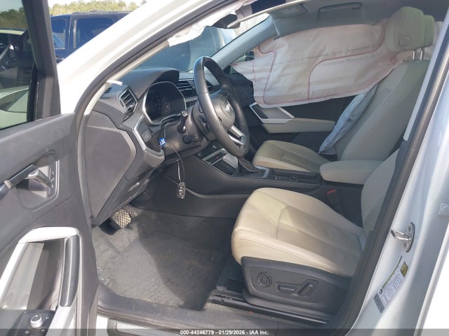 44246779 :رقم المزاد ، WA1EECF36N1098019 vin ، 2022 Audi Q3 Premium Plus 45 Tfsi S Line Quattro Tiptronic مزاد بيع