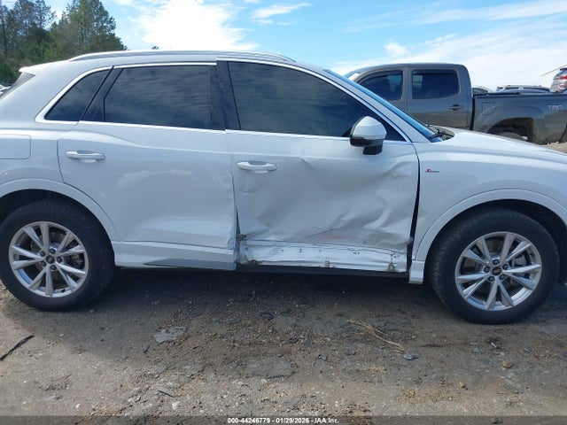 44246779 :رقم المزاد ، WA1EECF36N1098019 vin ، 2022 Audi Q3 Premium Plus 45 Tfsi S Line Quattro Tiptronic مزاد بيع