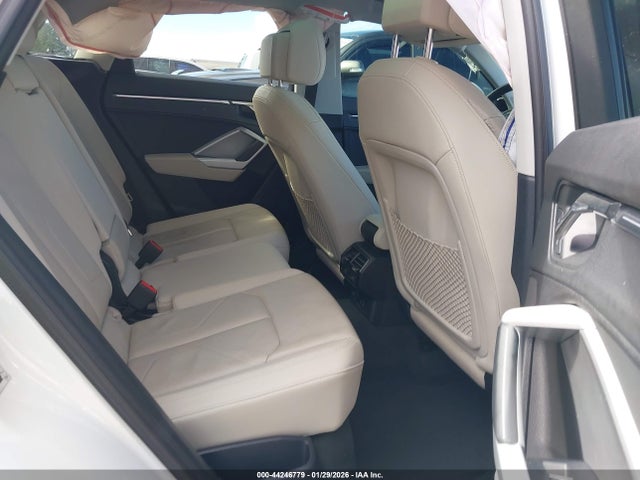 44246779 :رقم المزاد ، WA1EECF36N1098019 vin ، 2022 Audi Q3 Premium Plus 45 Tfsi S Line Quattro Tiptronic مزاد بيع