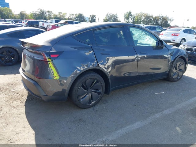 2026 TESLA MODEL Y 7SAYGDED3TF379053 Photo 3