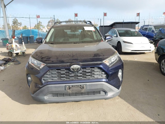 2T3W1RFV3KW007862 Toyota Rav4 Xle