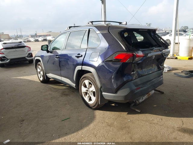 2T3W1RFV3KW007862 Toyota Rav4 Xle