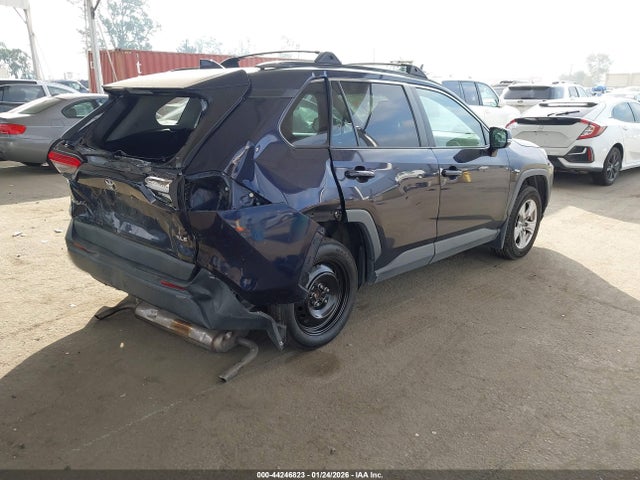 2T3W1RFV3KW007862 Toyota Rav4 Xle