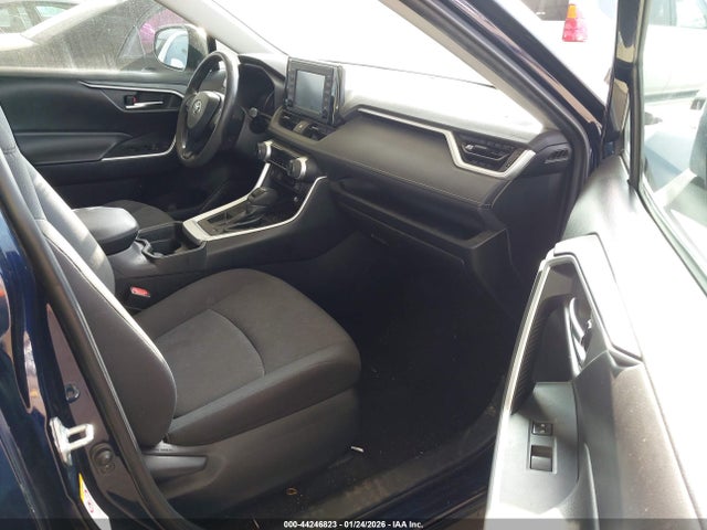 2T3W1RFV3KW007862 Toyota Rav4 Xle
