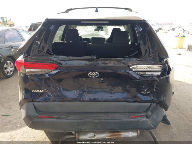 2T3W1RFV3KW007862 Toyota Rav4 Xle