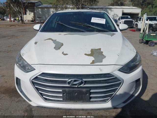 5NPD84LF9JH299123 Hyundai ELANTRA SEL
