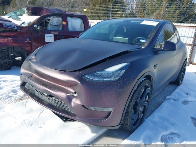 Продаж на аукціоні авто 2023 Tesla Model Y Awd/long Range Dual Motor All-wheel Drive, vin: 7SAYGDEE9PA089878, номер лоту: 44246852
