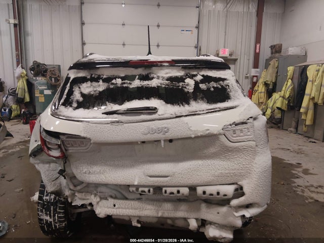 44246854 :رقم المزاد ، 3C4NJDCB1LT131811 vin ، 2020 Jeep Compass Limited 4x4 مزاد بيع