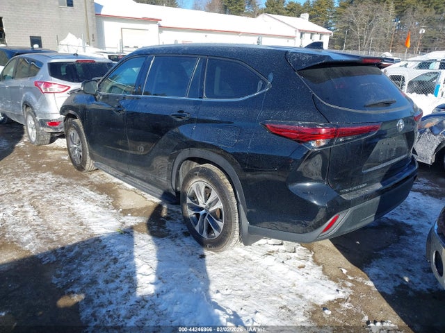 5TDGZRBH7NS567841 Toyota Highlander Xle