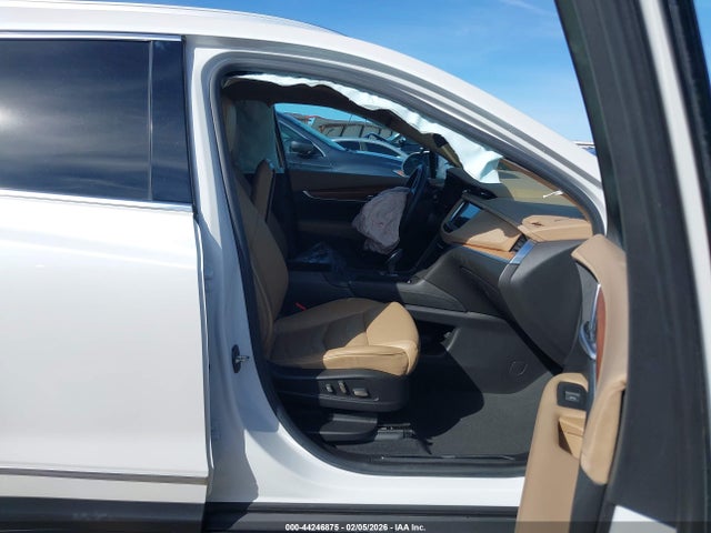 2018 CADILLAC XT5 1GYKNGRS6JZ172242 Photo 4