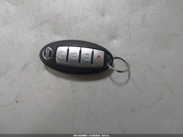 JN8AT2MTXHW131543 Nissan ROGUE SV