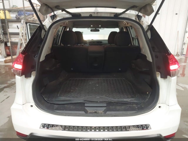 JN8AT2MTXHW131543 Nissan ROGUE SV