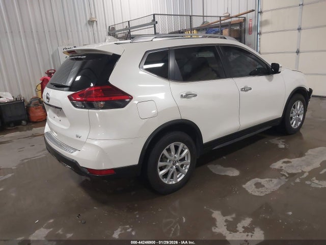 JN8AT2MTXHW131543 Nissan ROGUE SV