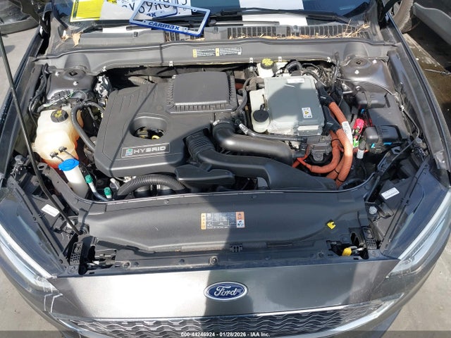 Ford Fusion Hybrid Platinum 2017 3FA6P0RU3HR304095 Image 10