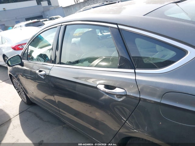 Ford Fusion Hybrid Platinum 2017 3FA6P0RU3HR304095 Image 15