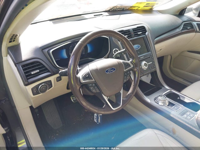 Ford Fusion Hybrid Platinum 2017 3FA6P0RU3HR304095 Image 21