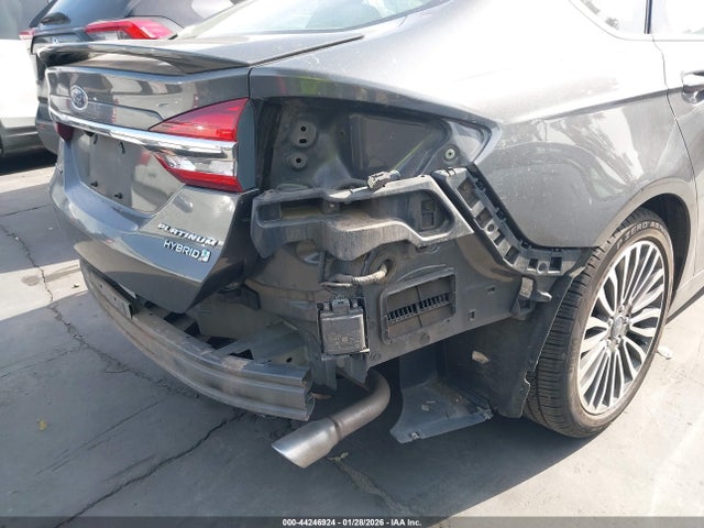 Ford Fusion Hybrid Platinum 2017 3FA6P0RU3HR304095 Image 6
