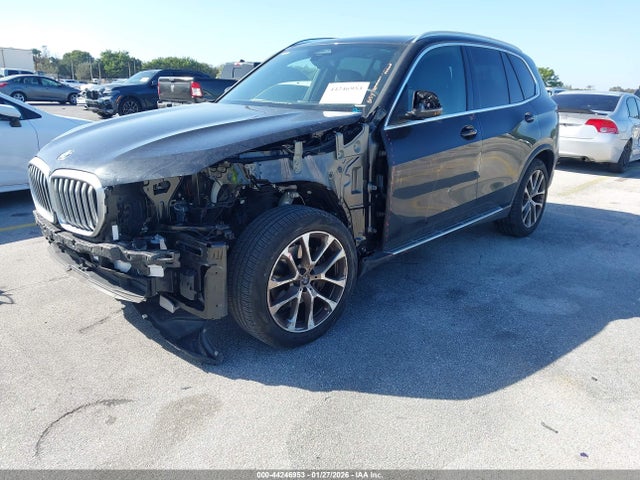 2025 BMW X5 5UX23EU05S9Z43604 Photo 5