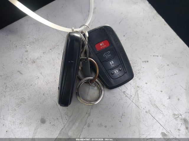 Toyota Rav4 Xle Premium 2021 2T3C1RFV7MC170702 Image 11