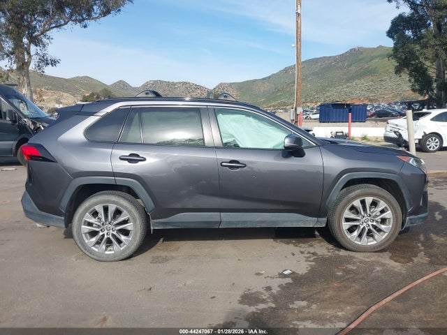 Toyota Rav4 Xle Premium 2021 2T3C1RFV7MC170702 Image 14