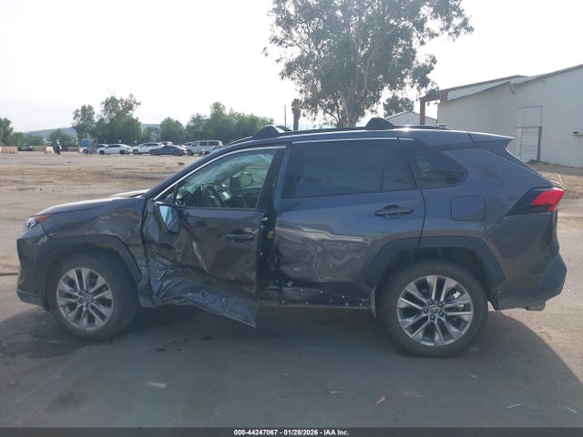 Toyota Rav4 Xle Premium 2021 2T3C1RFV7MC170702 Image 15