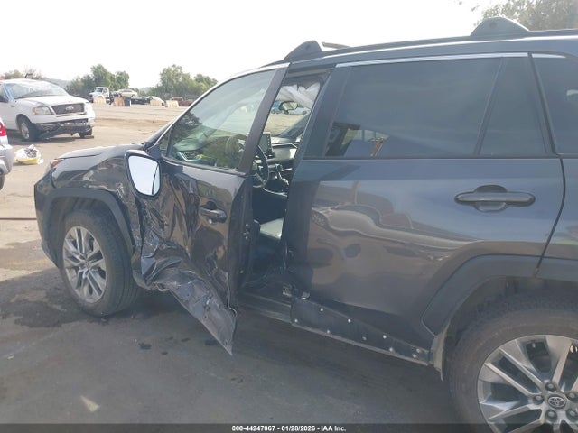 Toyota Rav4 Xle Premium 2021 2T3C1RFV7MC170702 Image 12