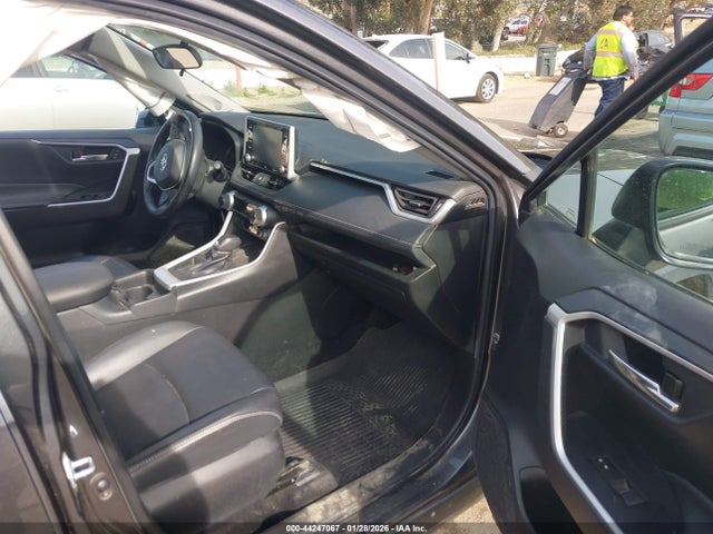 Toyota Rav4 Xle Premium 2021 2T3C1RFV7MC170702 Image 5