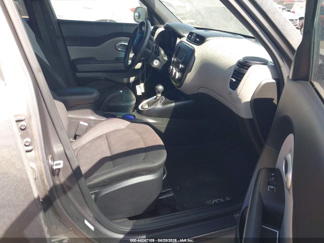 KNDJN2A21H7497578 KIA Soul