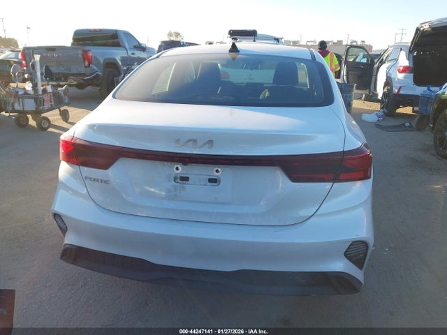 KIA Forte Lxs 2023 3KPF24AD0PE616988 Image 16