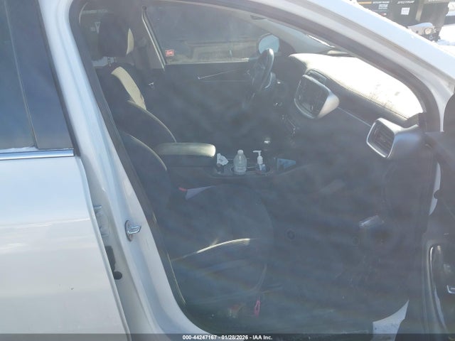 5XYPGDA3XKG560387 KIA Sorento 2.4l Lx