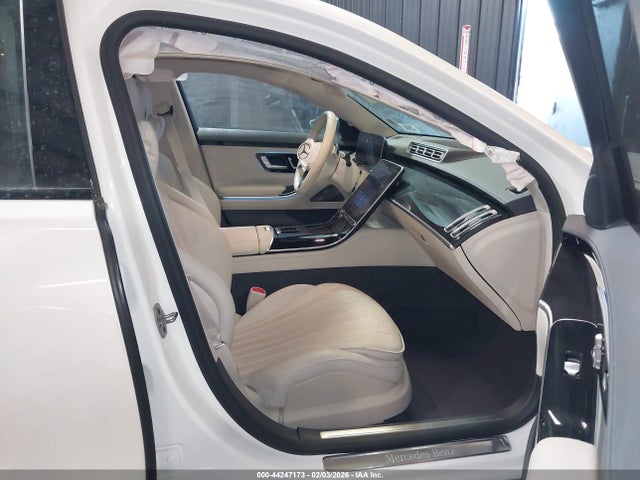 44247173 :رقم المزاد ، W1K6G6DB7PA198591 vin ، 2023 Mercedes-benz S 500 4matic مزاد بيع