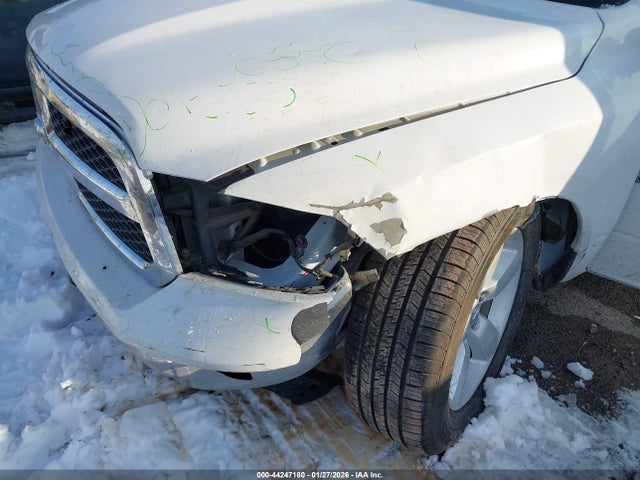 Продаж на аукціоні авто 2024 Ram 1500 Classic Tradesman  4x2 6'4 Box, vin: 1C6RR6FG0RS143124, номер лоту: 44247180