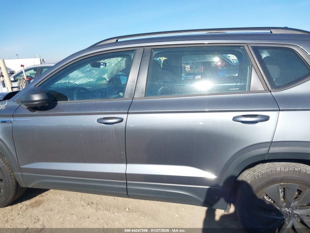 Продажа на аукционе авто 2024 Volkswagen Taos 1.5t S, vin: 3VV5X7B27RM131558, номер лота: 44247206
