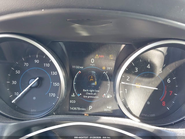 2018 JAGUAR XE SAJAR4FX7JCP26946 Photo 6
