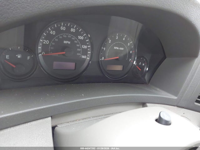 2005 JEEP GRAND CHEROKEE 1J4HR48N65C646823 Photo 6